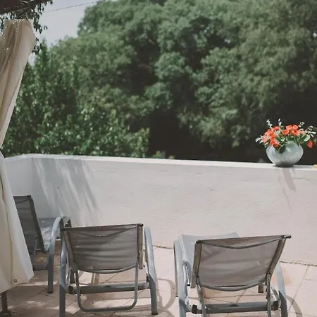 Mas De Rey Uzes 公寓